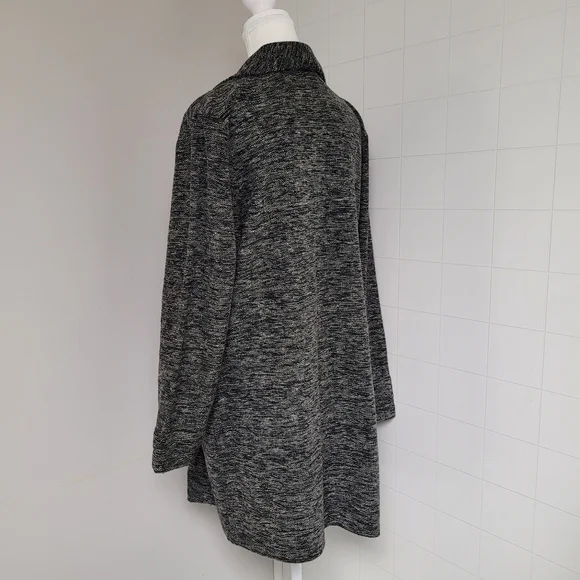 Tribal Jacket - Picture 3 of 6